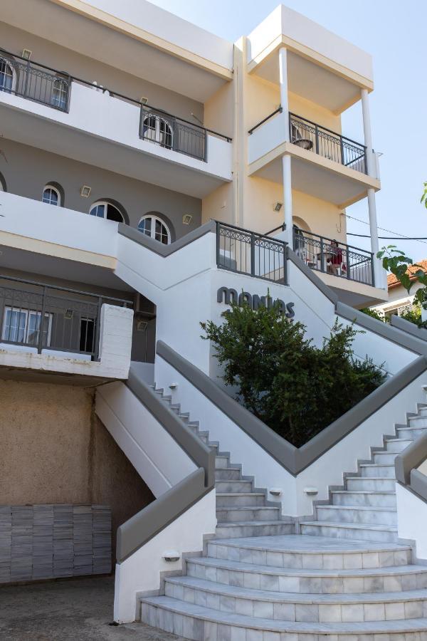 Manias Hotel Apartments Agia Marina 外观 照片